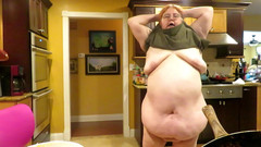 BBW nurse Vicki adventures with friends: BbW Teplo v kuchyni