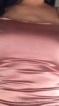 嫉妬深い彼女が縮んであなたを食べて:巨人のロールプレイ