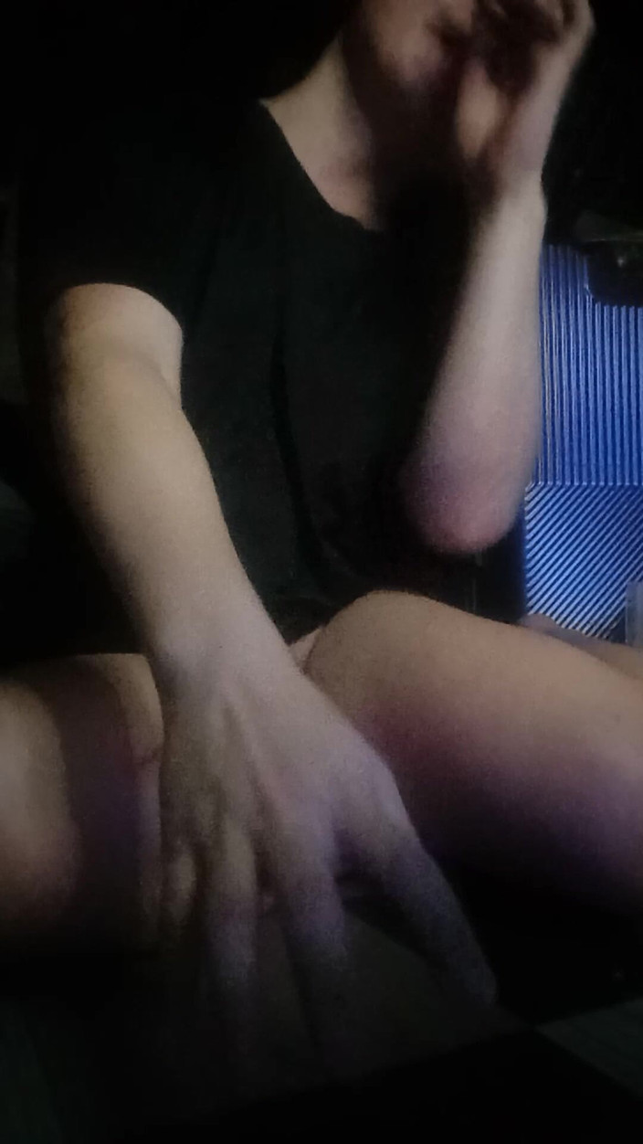 Reynaldo6: Соло-вибратор поздней ночью