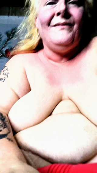 HerculesnVENUS: 给我一些鸡巴，我很饥渴，需要鸡巴修复