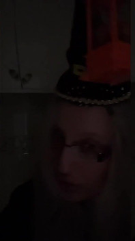 Krajkové slzy a bohyně zrcadlo
