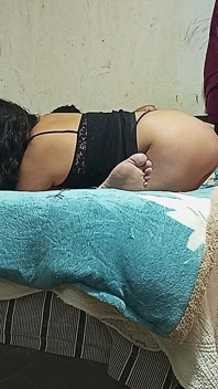 Istri saya meninggalkan saya kosong dari susu memberinya di pantat bagian 3