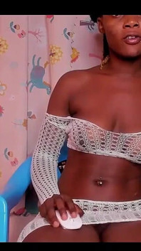 Masturbare la Fundul meu negru perfect, episodul 1107