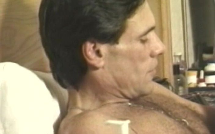 Vintage Lust: Puta ninfómana disfruta del sexo con extraño # 5