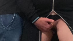 Niki studio: Uff!! Ein fremder, schmutziger finger reibte meine muschi in der...