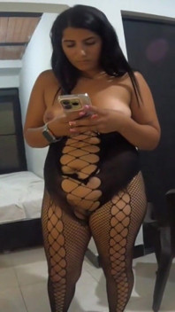 흑형 대물 에게 따먹히는 핫한 금발 밀프
