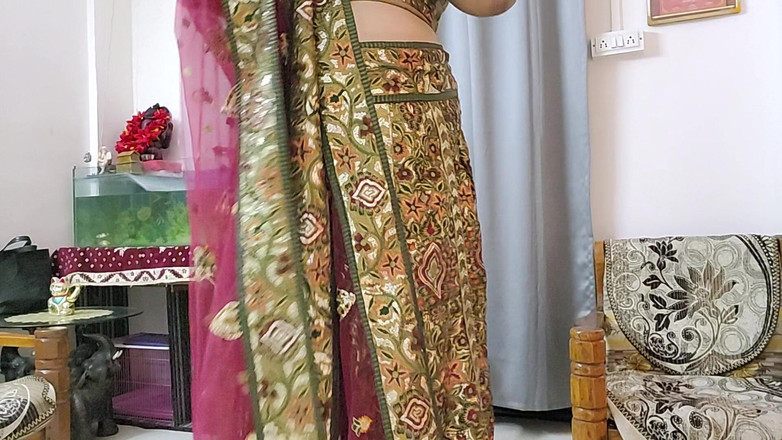Sissychubb: Beautiful Woman in a Saree