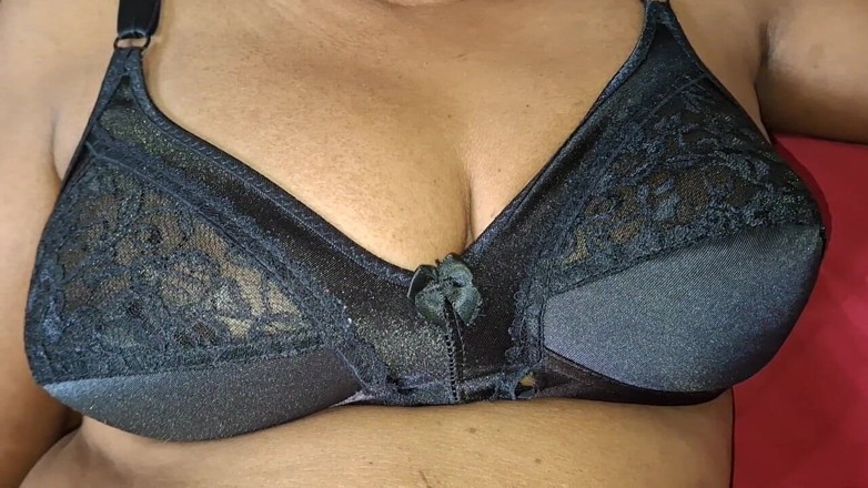 Teena New: Tante seksi asia lagi asik muasin memeknya sendirian