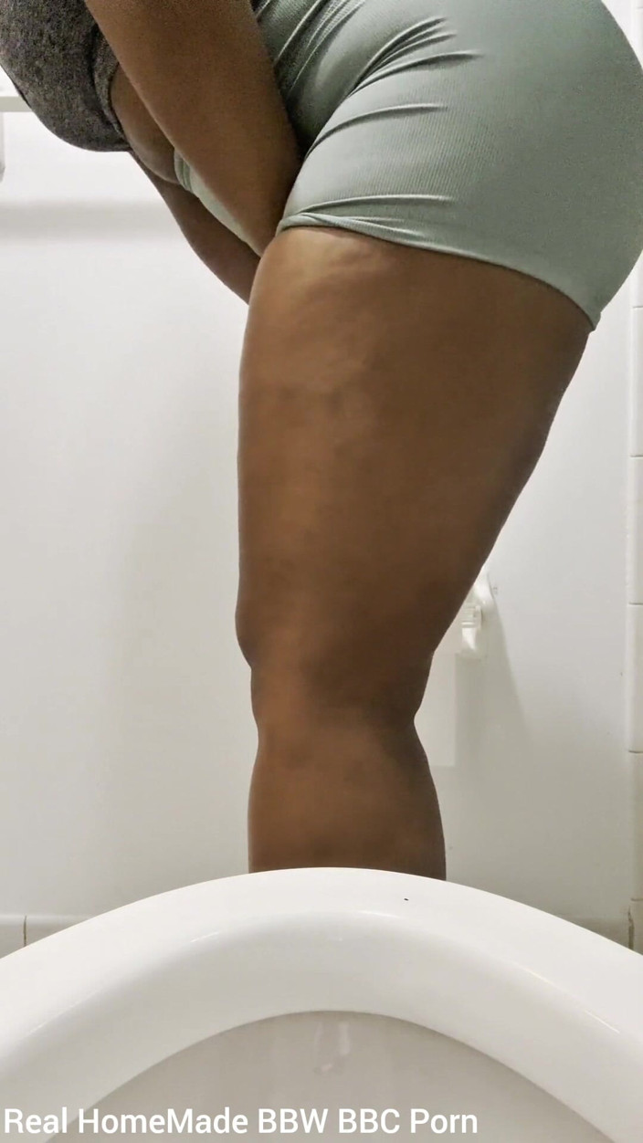 Super sexy ebony cuties: Potřebujete čůrat tak špatně držet jaklon, jak mohu