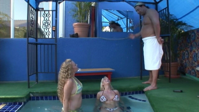 The Vintage Guy: Blonde teens give a great handjob on this one lucky...