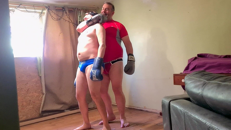 Combat and fetish: Silver Daddy Boxer VS Jobber