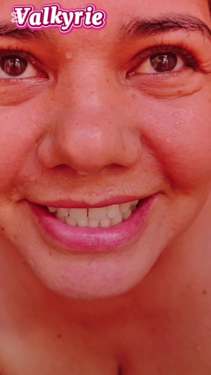Valkyrieandluigy: Velmi bohatý anální sex