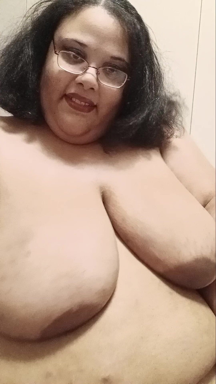 Jessica pigslut: Třesu se zadkem pro tebe!