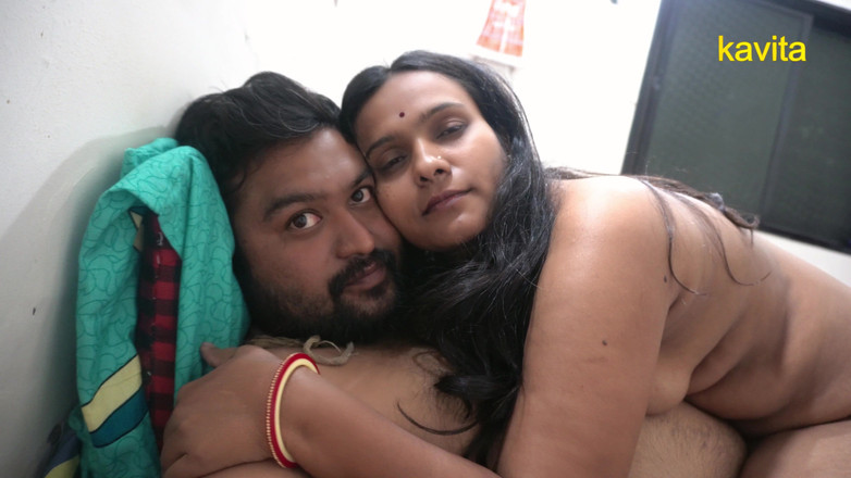 Kavita _zawazawi: Une desi marathie indienne chevauche une bite et jouit en...