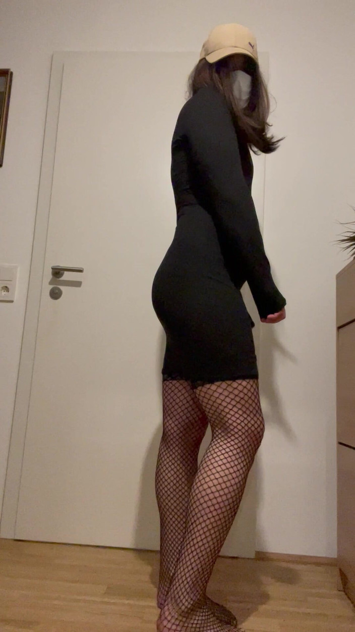 femboysoft: Lubang pantat femboy dengan lingerie crossdressing