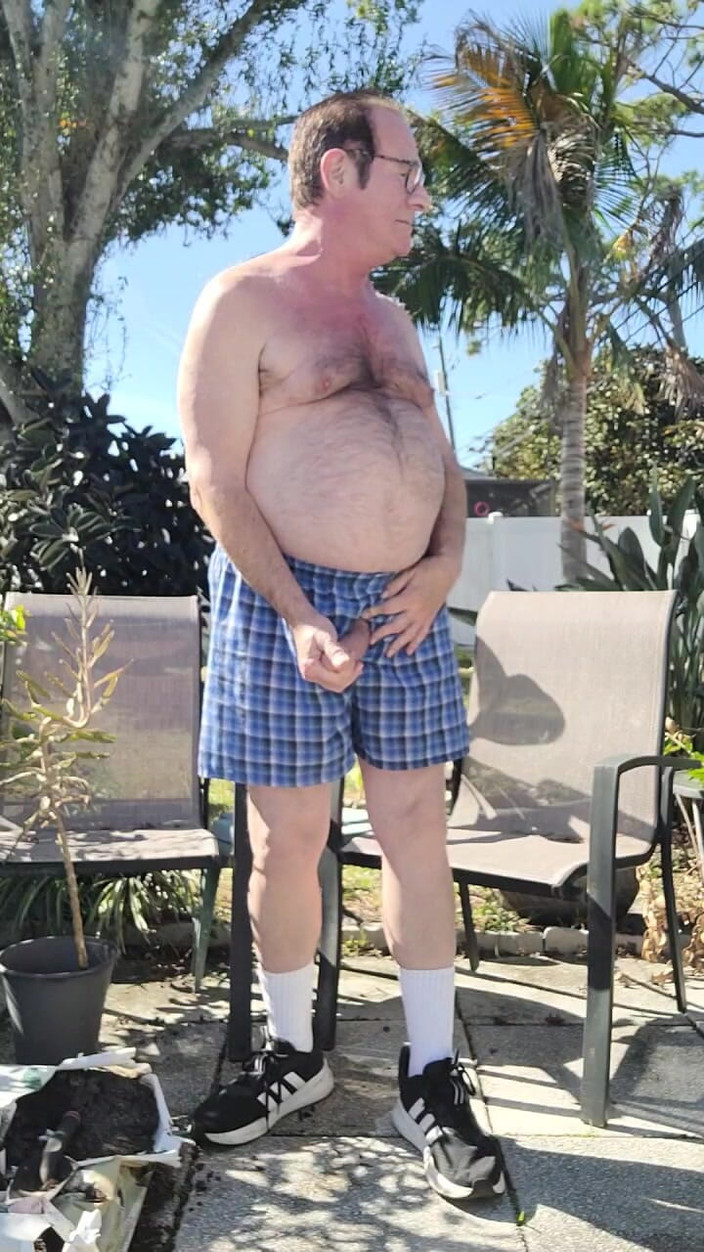 DaddyLNargo: Taste Outside