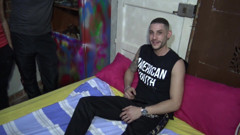 Gaybareback: Sexy gay ošukaná hetero zvědavým hřebcem