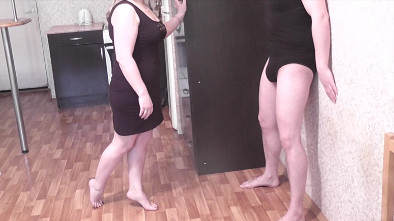 Amateur_fetish: Amateur ballbusting 3