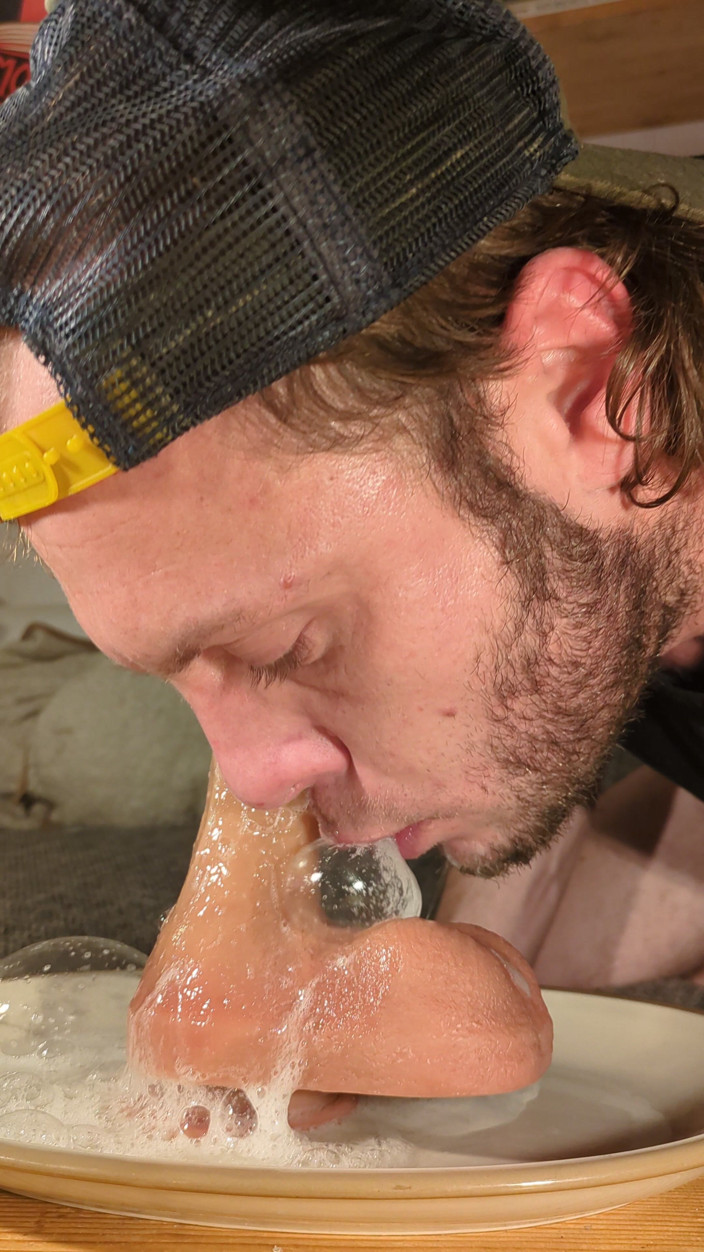 Deepthroat Madness: Bubbles Saliva Terus Dari Syurga