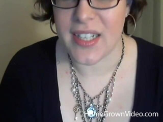 Homegrown BBW: Janna rubs one out