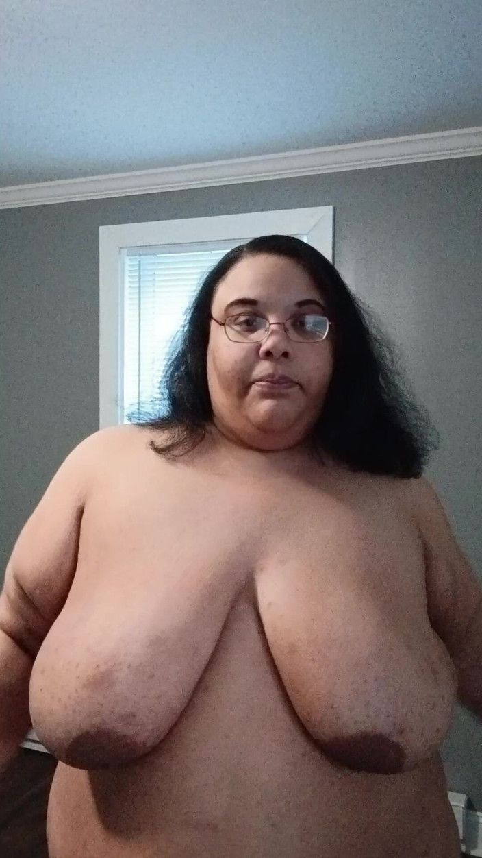 Jessica pigslut: Stuffing My Face with Cupcakes While Naked