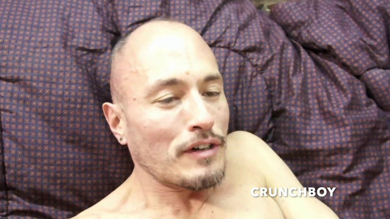 Gaybareback: 내 자지를 빨고 엉덩이에 넣어