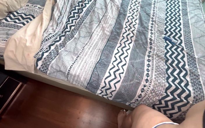 Tatto womane: Malam terindah dalam hidupku, aku nggak puas sama kontol besar...