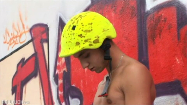 Raw Fuck: Twink Trio Se předvádí v Circle Hork