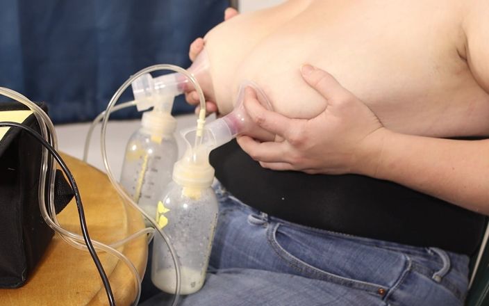 FairyMlkMother: Pompage de lait maternel par le côté