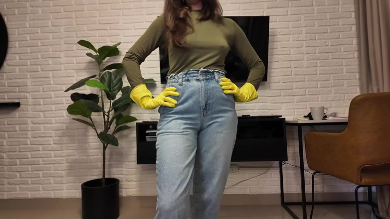 Nipple Stock: आपके कमरे में क्या गड़बड़ है? आपको दंडित किया जाएगा