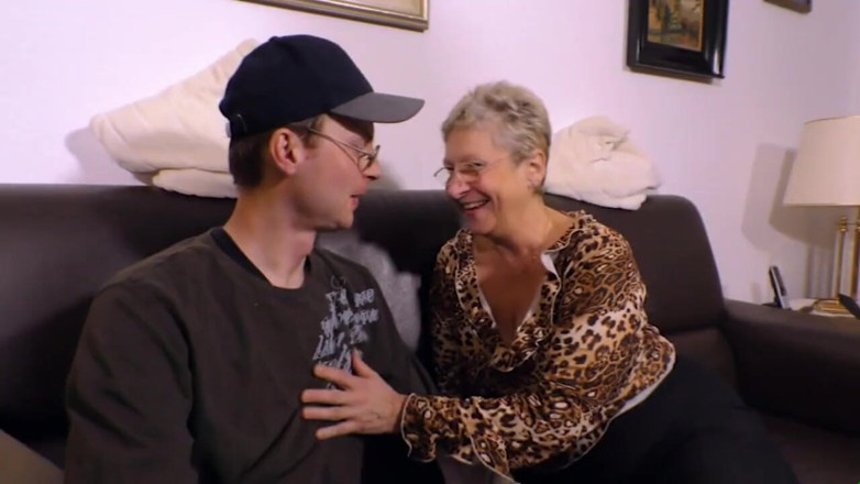 Deutschland porn: Fuck my grandma #02 - full movie