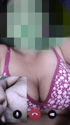 YoursAnanya: 印度妻子与丈夫的视频性爱电话