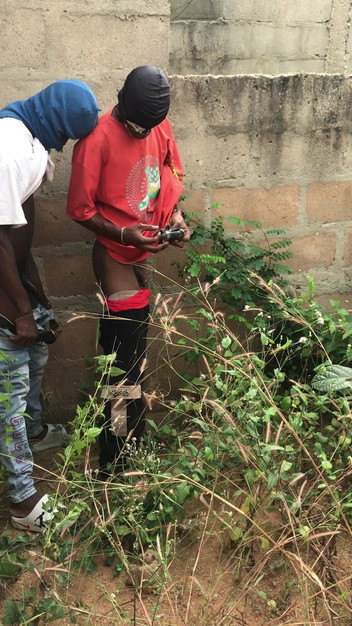 Sexylary: Ризикований секс на свіжому повітрі, ці хлопці були майже спіймані співробітниками служби безпеки під час фільму, але нарешті втекли від поліції