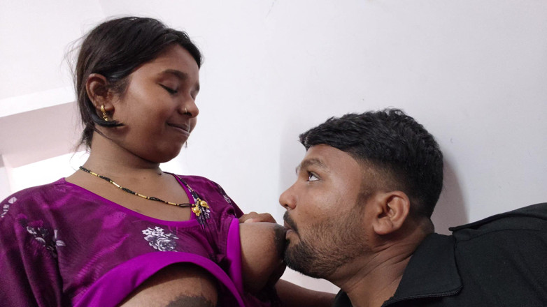 Premi pooja: Devar apni bhabhi ki big boobs pahli bar aapne jibh...