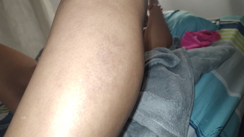 LiL Latin Goddess: Season tiga - ngusap memek becekku pakai mainan seks