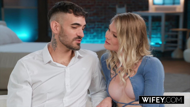 Wifey: Wifey kleine hete vrouw Sammm naast de deur houdt manliefs...