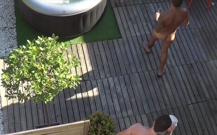 Jess ROYAN and his friends: 2090 Latino použité v Jacuzzy by Straight Boy Outdoor