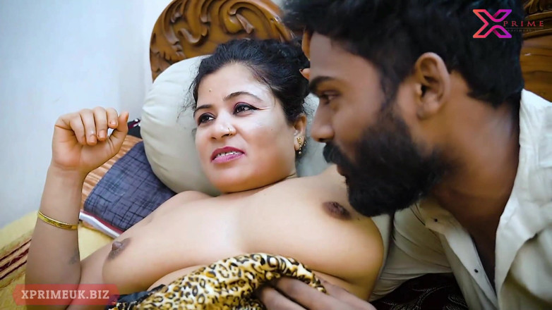 Creative Pervert: Bhabhi Ấn Độ xinh đẹp bị hai chàng trai đụ
