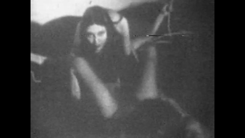 The Unforgettable: Nafsu Lesvic yang menjijikkan