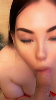 我从我的继妹那得到过的最好的圣诞口交！