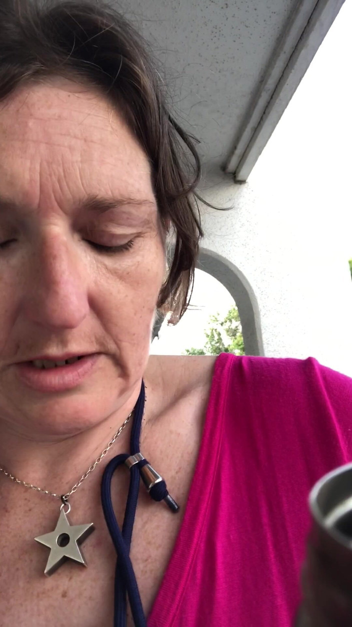 MistressWriggler: Spruzzo Il Tè Sul Perdere La Mia Verginità BBC a...