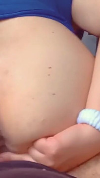 Mein nachbar fickt mich und füllt mich mit sperma