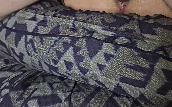 gaynaughtywelsh: 10 inçlik yarakla götünü ağza paylaşmayı seven çift