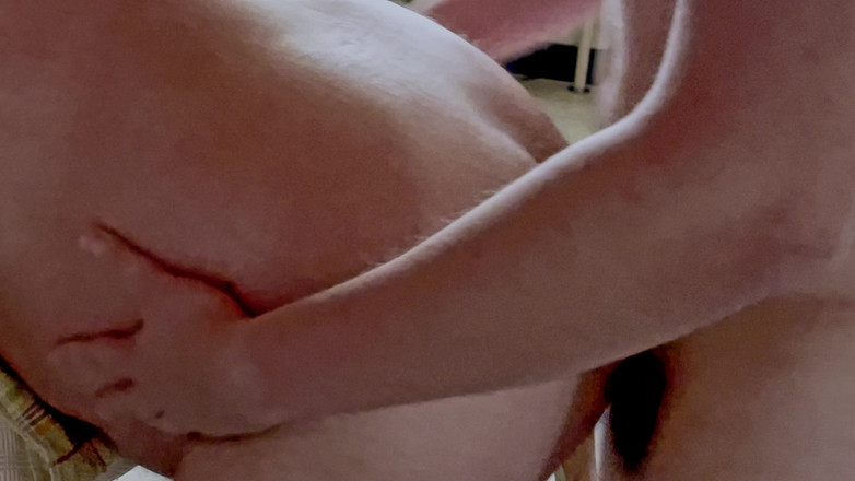 Aimeronds: Дідуся трахають на столі