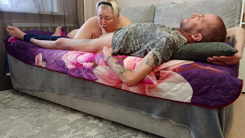 Zona901: 이웃의 입에 사정하는 것은 쾌락입니다