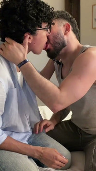 Kolumbijský twink obrovského penisu