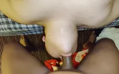 Ma belle pute s'étouffe avec ma bite dans la gorge