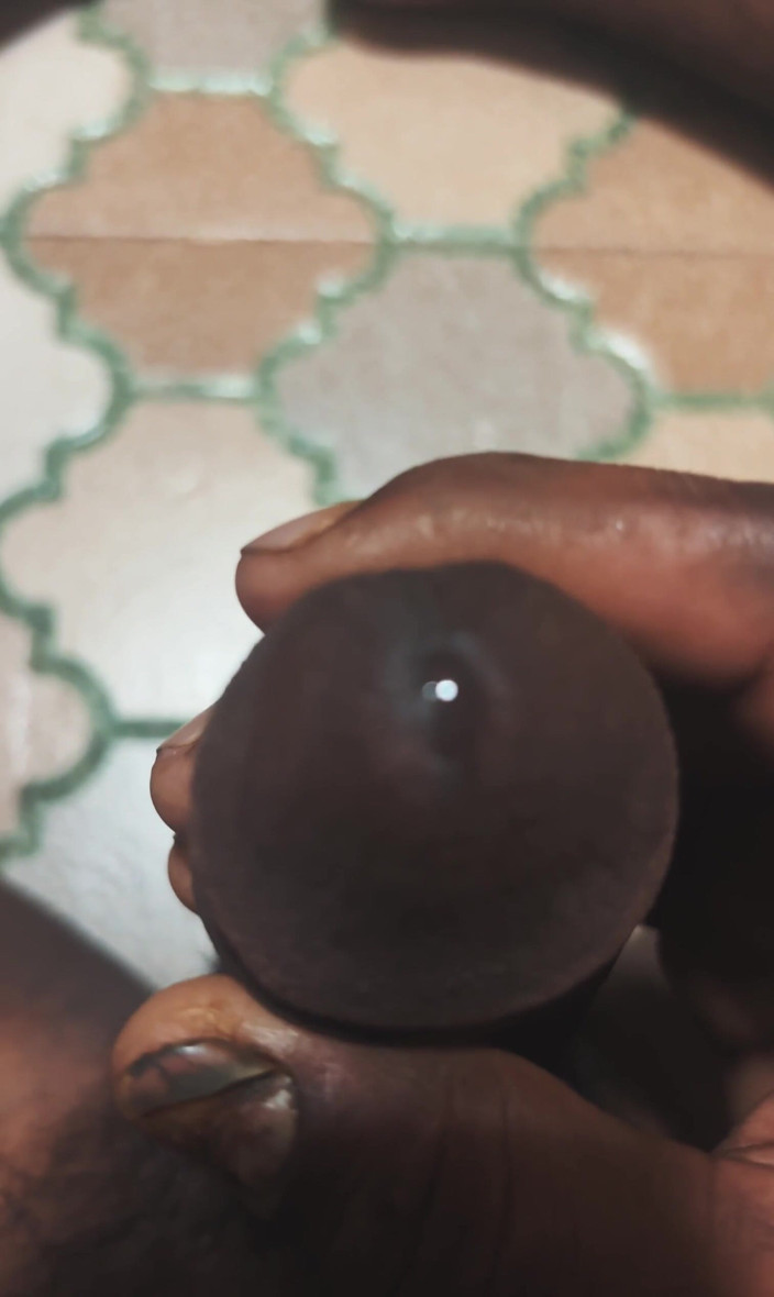 Indian pron studio: Hak en verwijder water tijdens het kijken naar de video