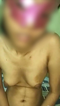 Hintli şimdiye kadarki en iyi üniversiteli kız Hintçe sesli göğüslerini gösteriyor