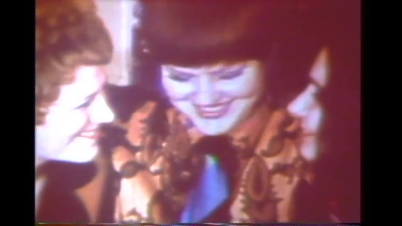 Vintage Usa: ビンテージレズビアン剛毛マンコ熟女舐めパーティー